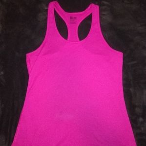 pink tank top